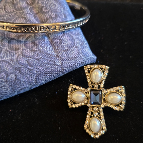 Serenity Prayer Brooch And Bracelet Duo.  Unisex - Picture 3 of 8